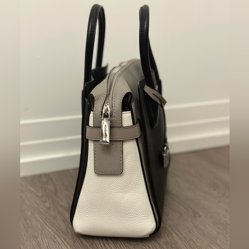 Michael Kors Purse - Picture 2 of 3